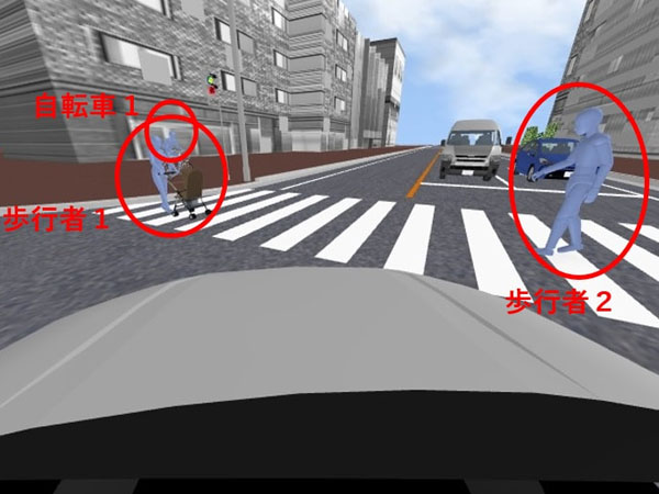 交差点を最短コースで走行している車の視点